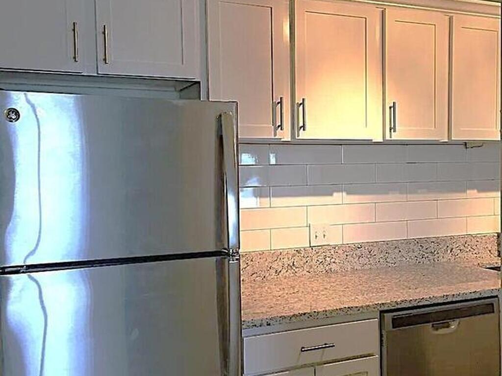 225 S Tropical Trail, Merritt Island, FL 32952