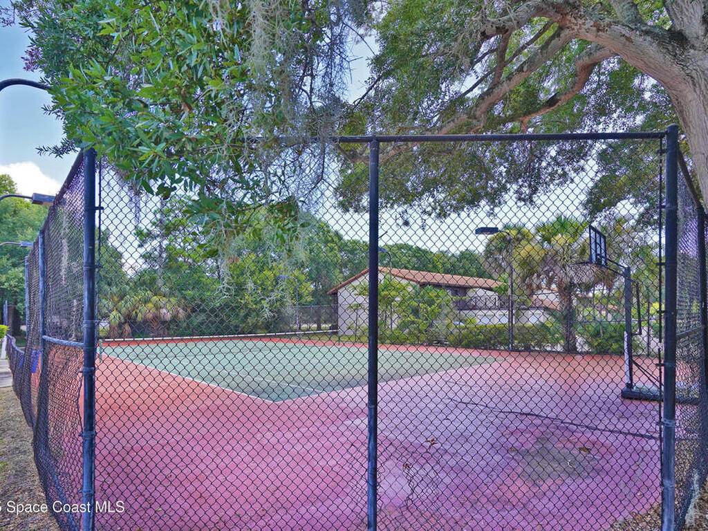 225 S Tropical Trail, Merritt Island, FL 32952