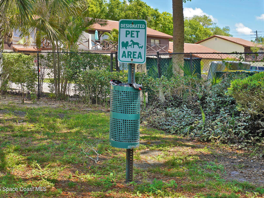 225 S Tropical Trail, Merritt Island, FL 32952