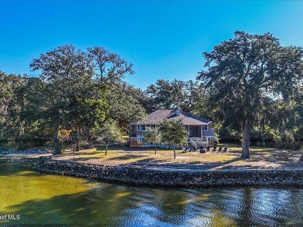 449 S Garcon Point Road, Milton, FL 32583