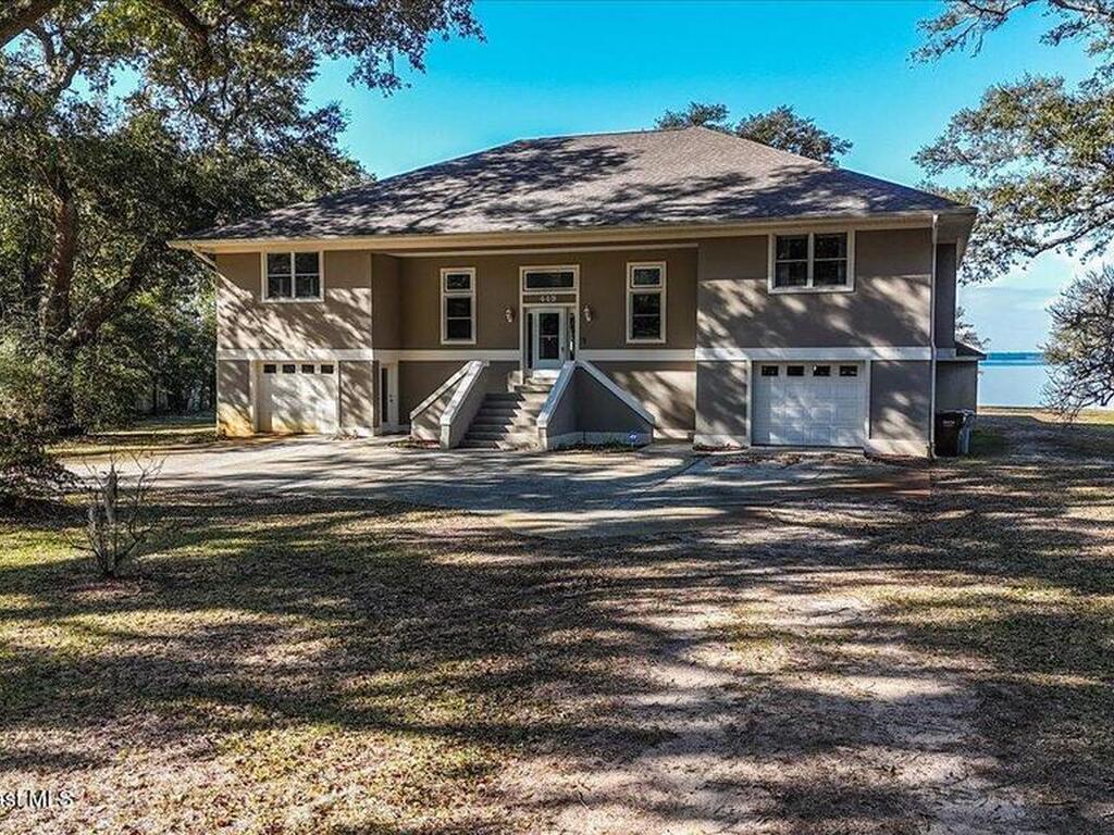 449 S Garcon Point Road, Milton, FL 32583