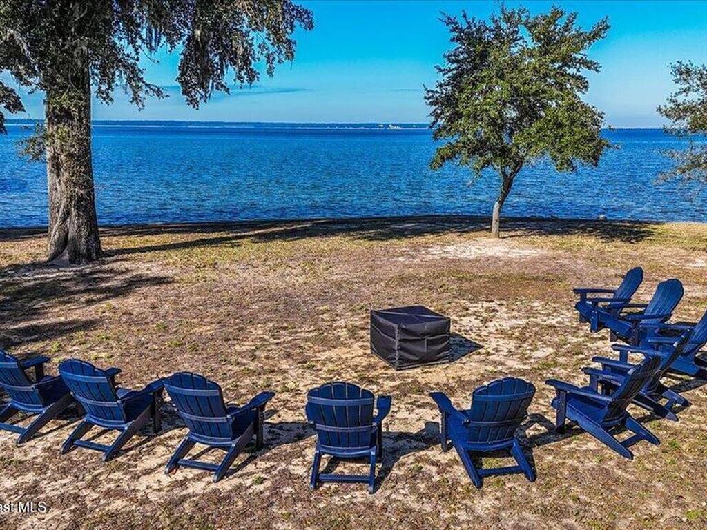 449 S Garcon Point Road, Milton, FL 32583