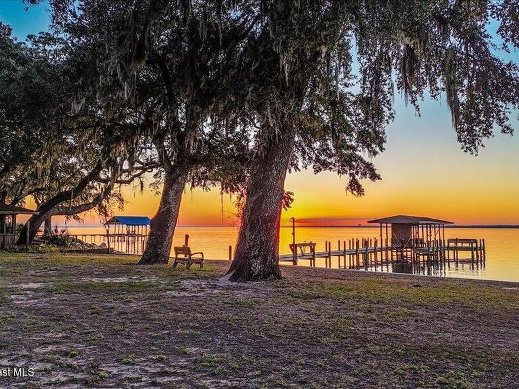 449 S Garcon Point Road, Milton, FL 32583