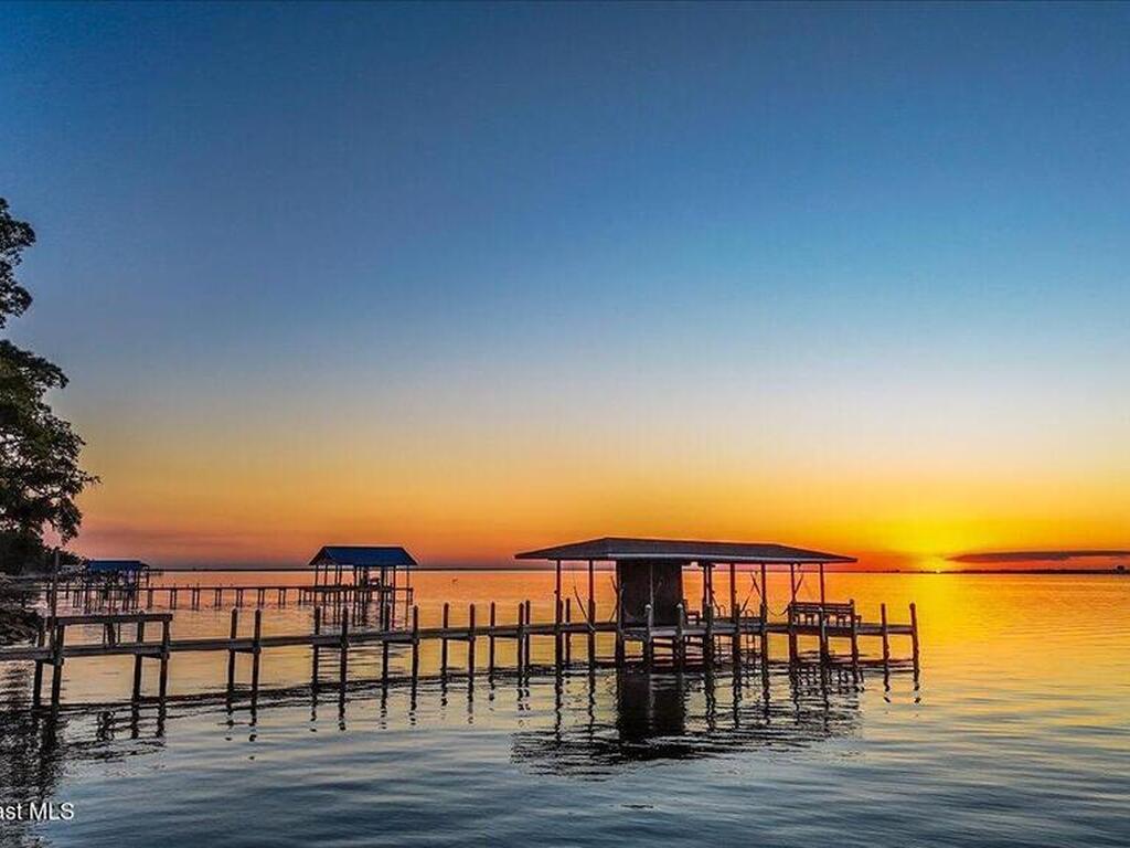 449 S Garcon Point Road, Milton, FL 32583