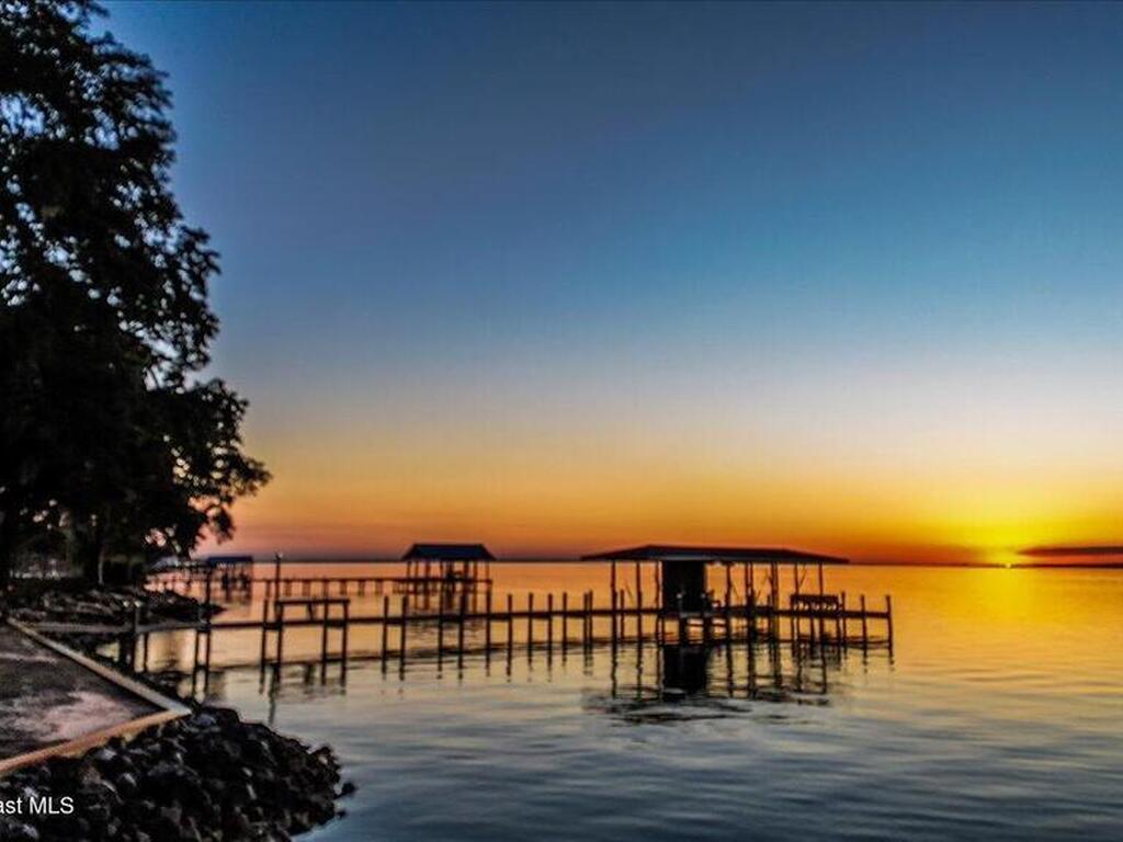 449 S Garcon Point Road, Milton, FL 32583