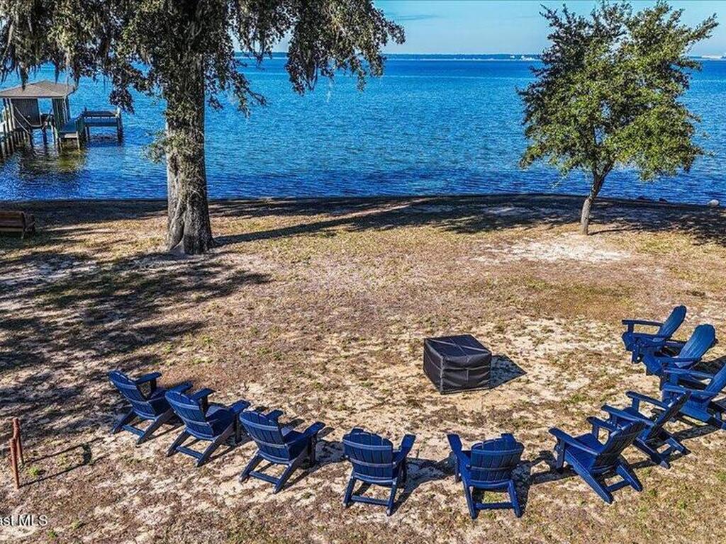 449 S Garcon Point Road, Milton, FL 32583