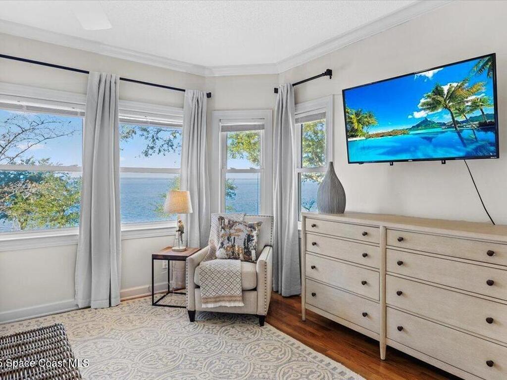 449 S Garcon Point Road, Milton, FL 32583