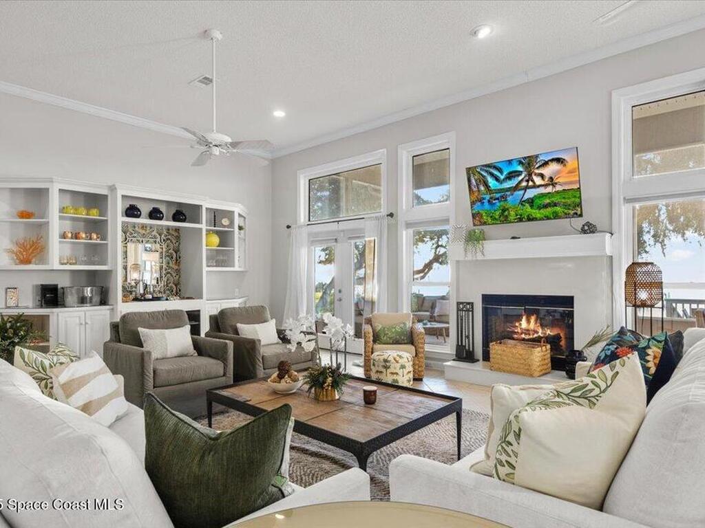 449 S Garcon Point Road, Milton, FL 32583