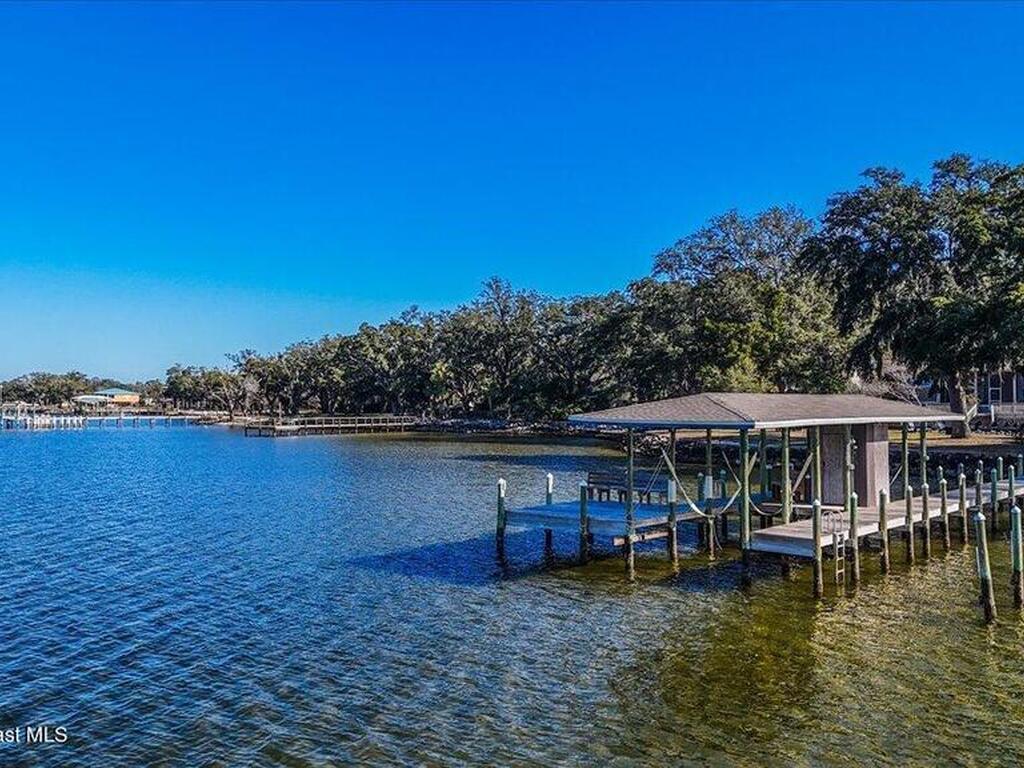 449 S Garcon Point Road, Milton, FL 32583