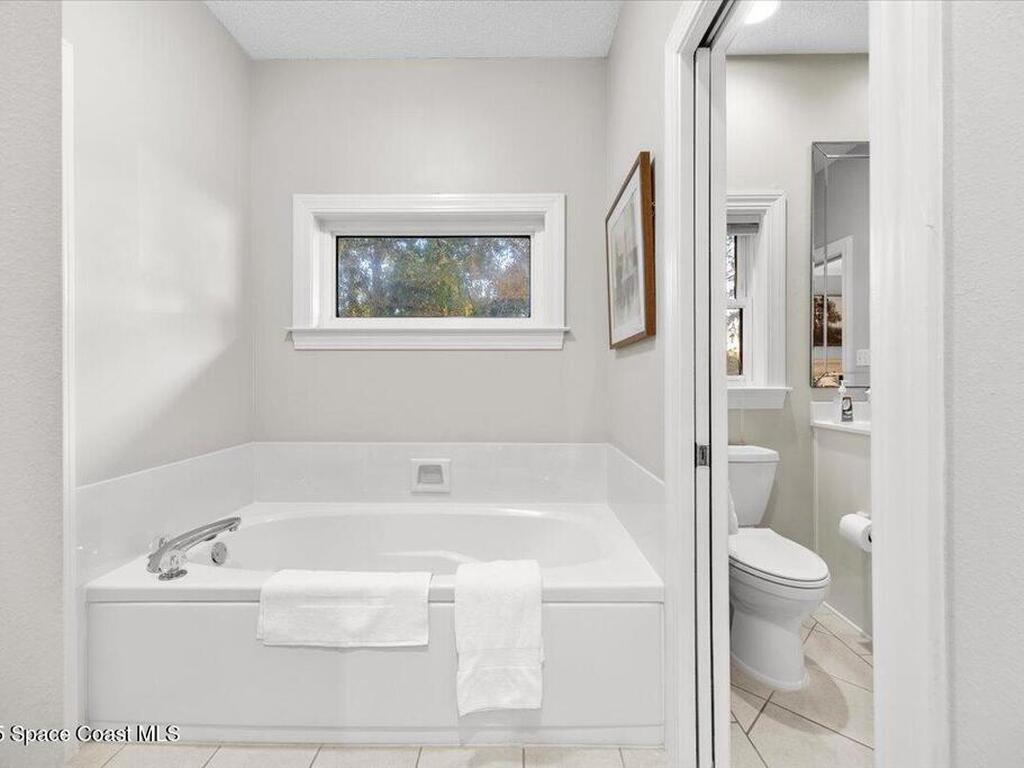 449 S Garcon Point Road, Milton, FL 32583