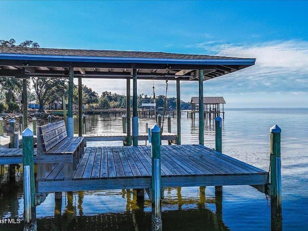 449 S Garcon Point Road, Milton, FL 32583