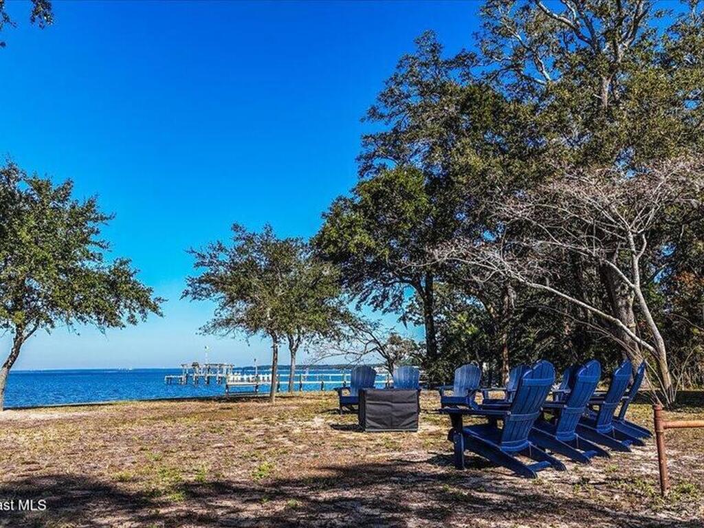 449 S Garcon Point Road, Milton, FL 32583