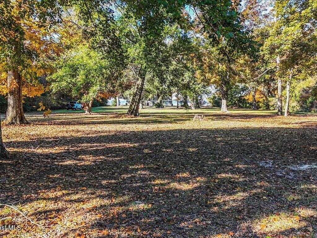 449 S Garcon Point Road, Milton, FL 32583