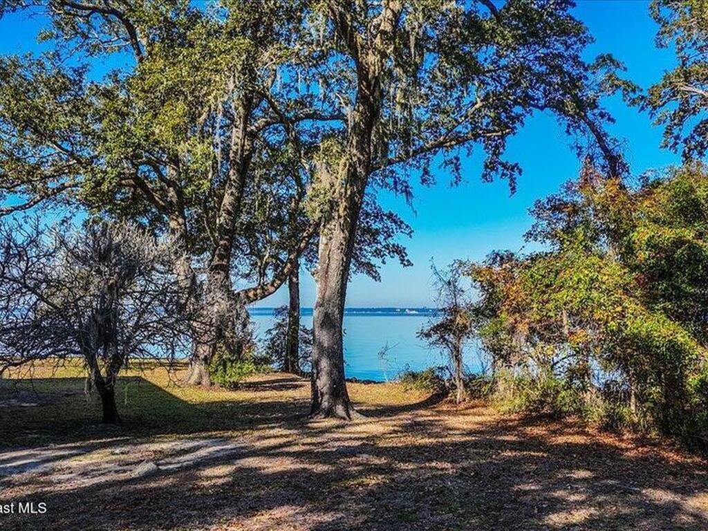 449 S Garcon Point Road, Milton, FL 32583