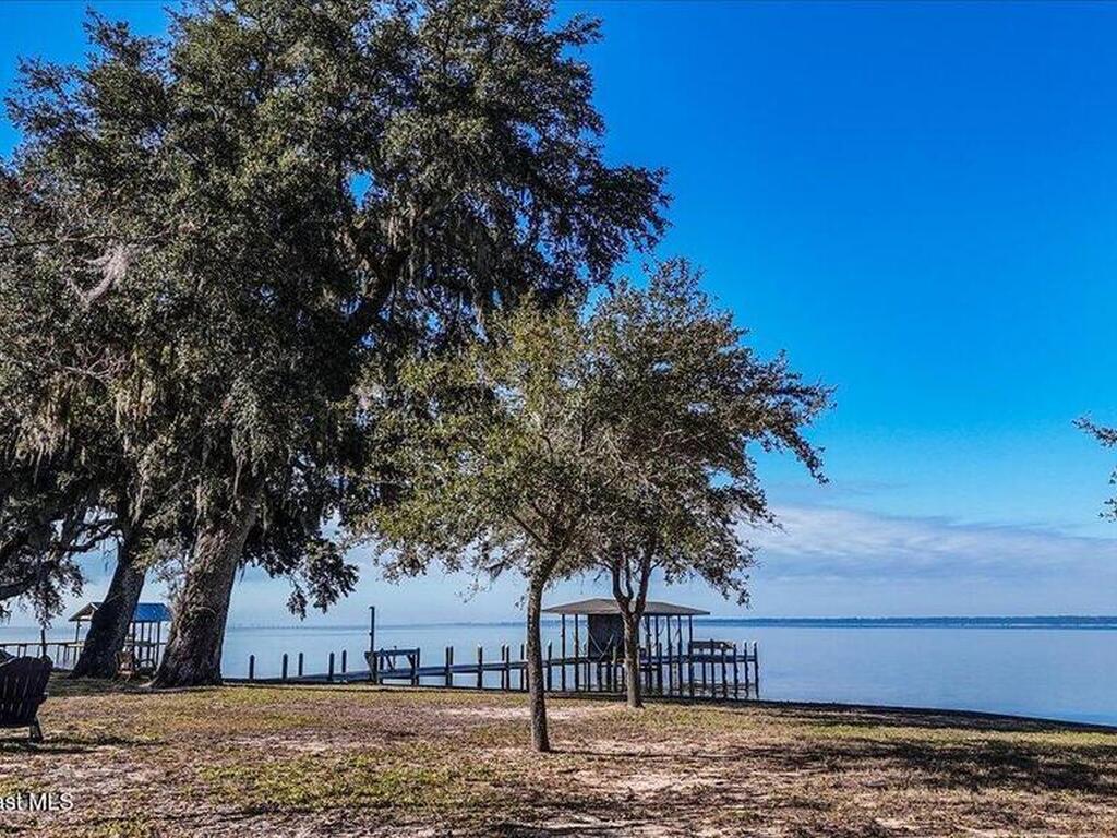 449 S Garcon Point Road, Milton, FL 32583