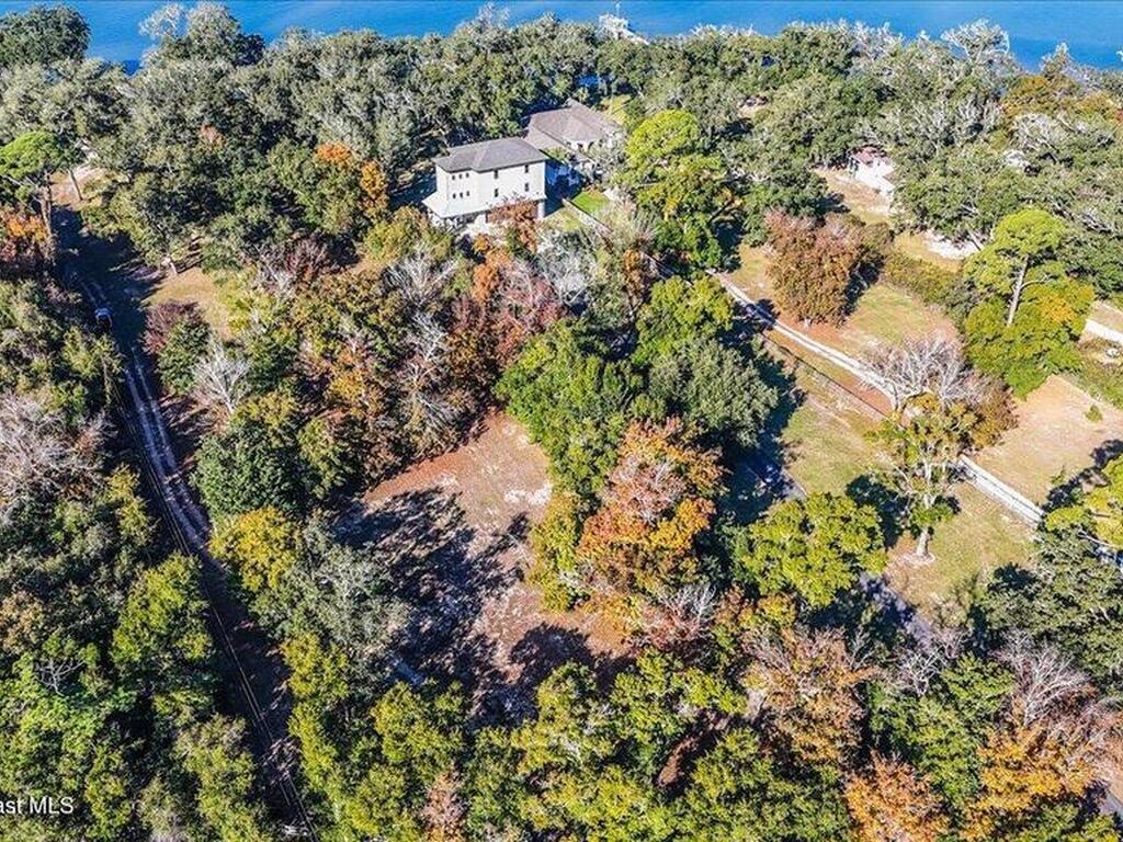 449 S Garcon Point Road, Milton, FL 32583