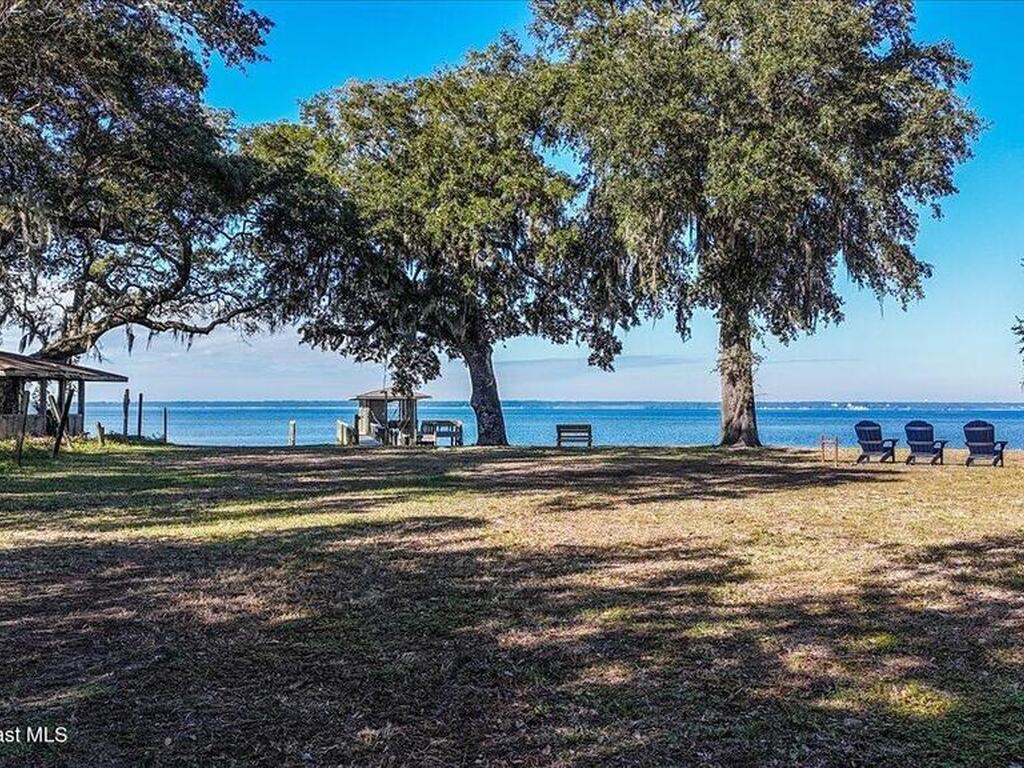 449 S Garcon Point Road, Milton, FL 32583