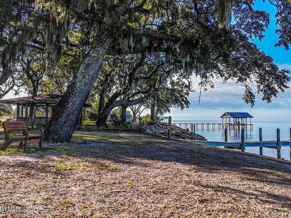 449 S Garcon Point Road, Milton, FL 32583