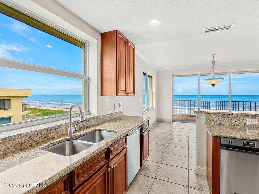 225 N Atlantic Avenue, Cocoa Beach, FL 32931