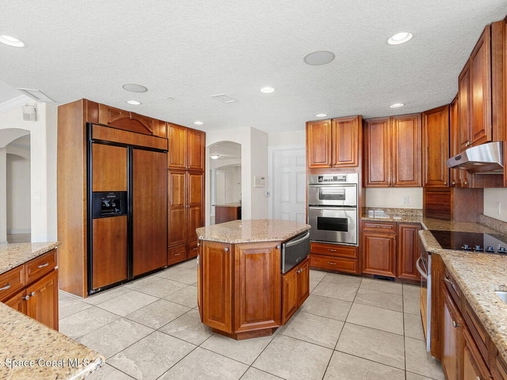 225 N Atlantic Avenue, Cocoa Beach, FL 32931