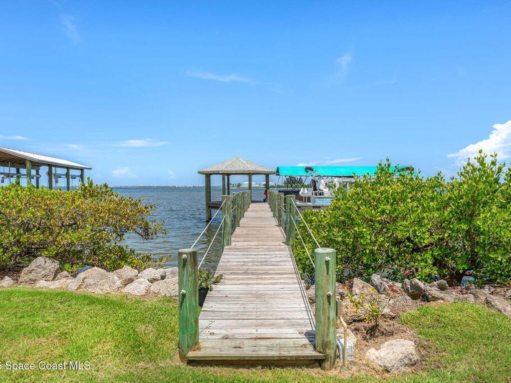 210 Milford Point Drive, Merritt Island, FL 32952