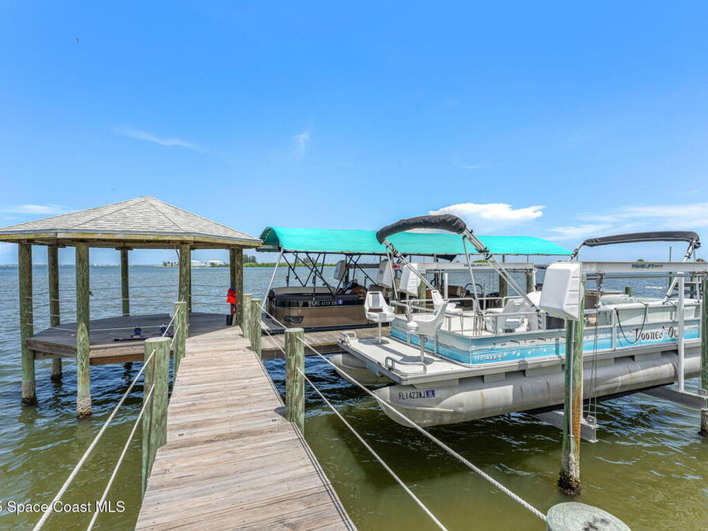 210 Milford Point Drive, Merritt Island, FL 32952