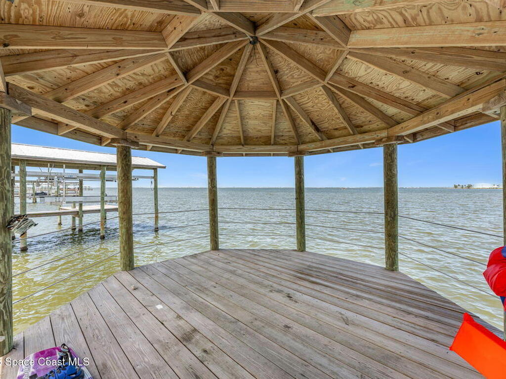 210 Milford Point Drive, Merritt Island, FL 32952