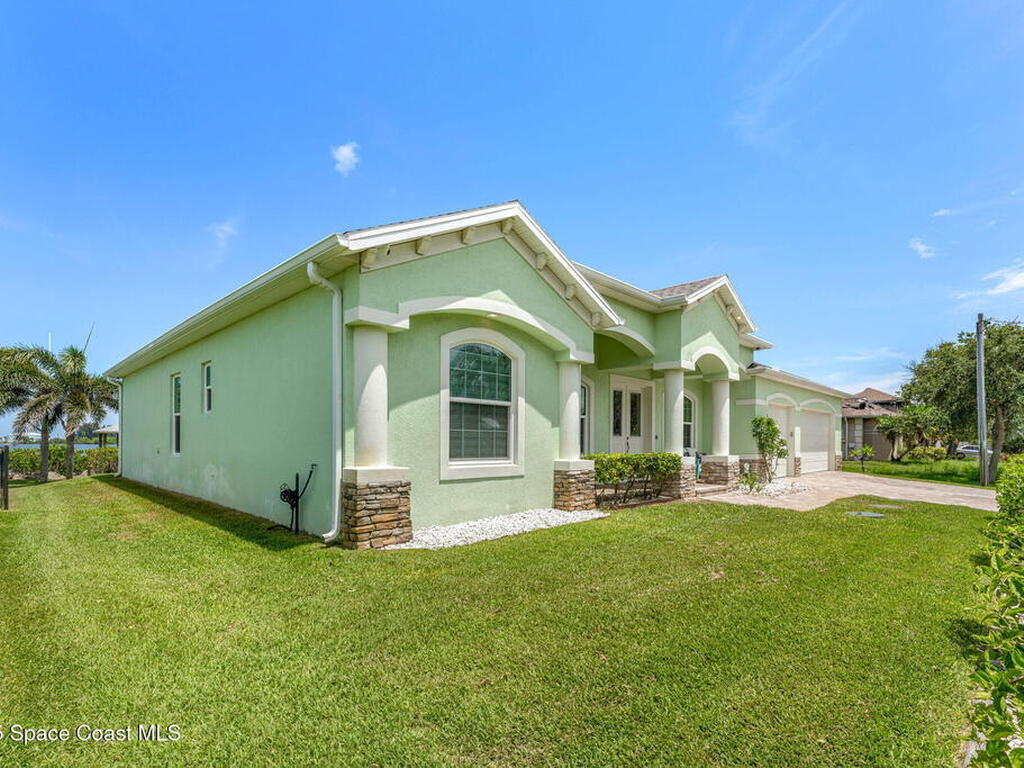 210 Milford Point Drive, Merritt Island, FL 32952