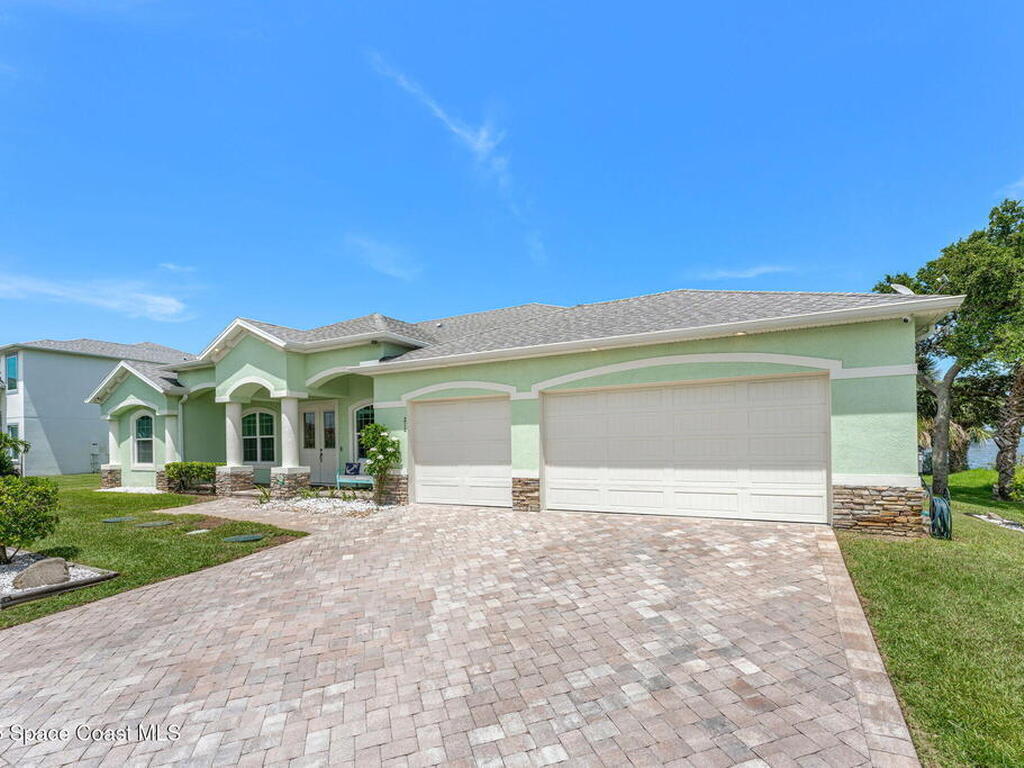 210 Milford Point Drive, Merritt Island, FL 32952