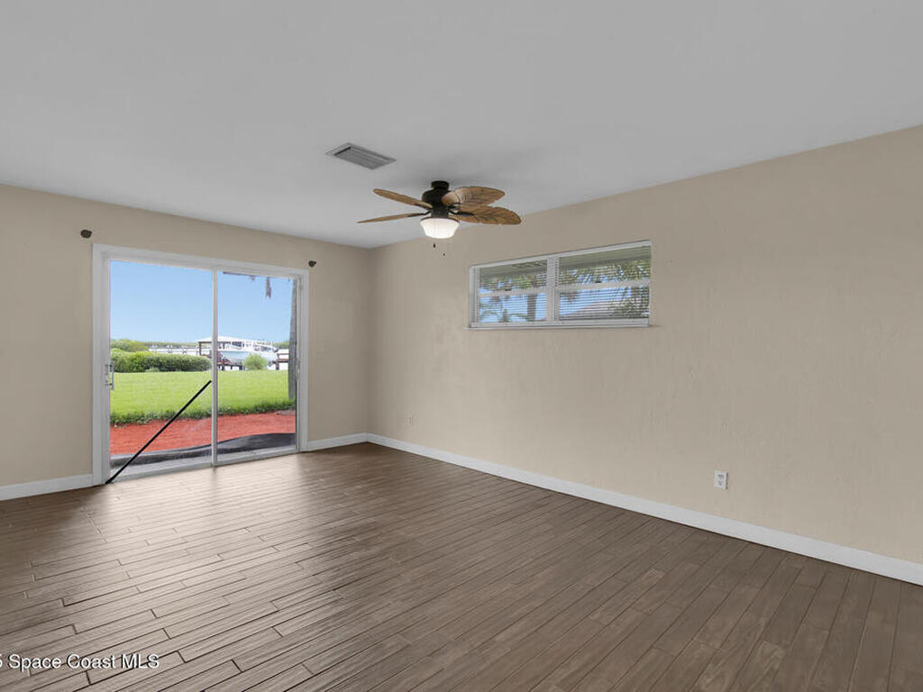 203 Parkwood Lane, Edgewater, FL 32132