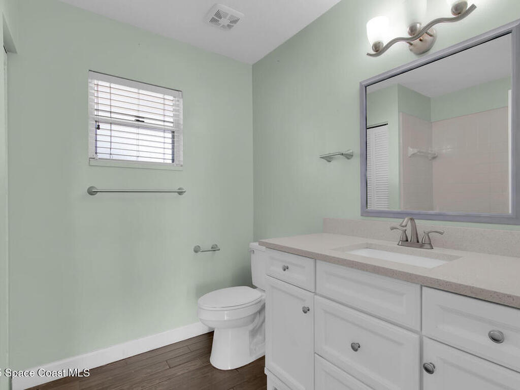 203 Parkwood Lane, Edgewater, FL 32132