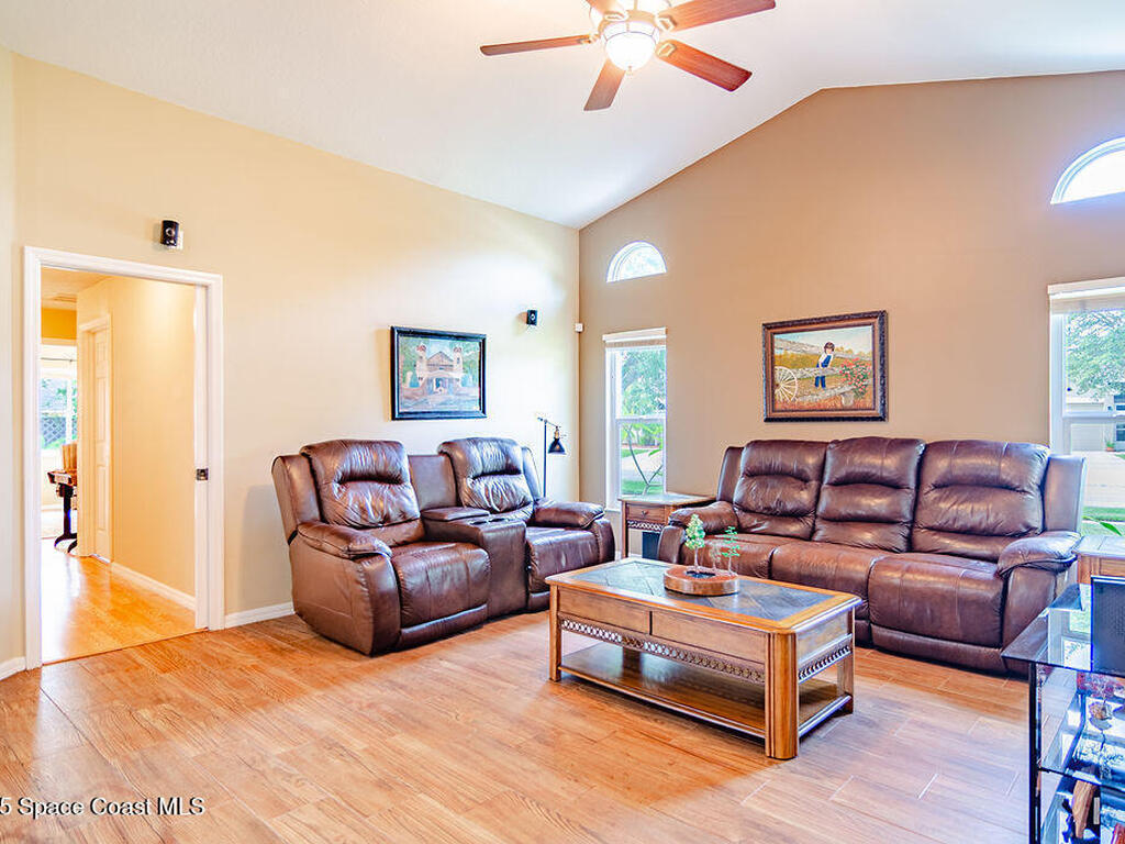 4204 Long Leaf Drive, Melbourne, FL 32940