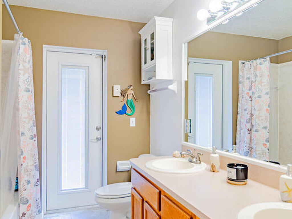 4204 Long Leaf Drive, Melbourne, FL 32940