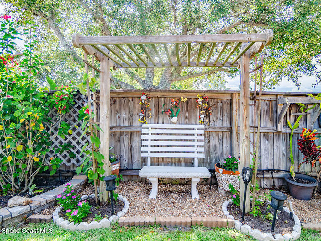 4204 Long Leaf Drive, Melbourne, FL 32940