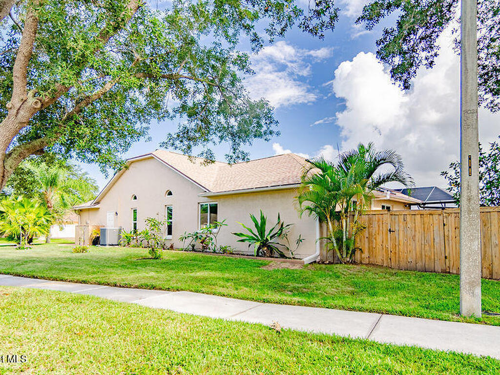 4204 Long Leaf Drive, Melbourne, FL 32940