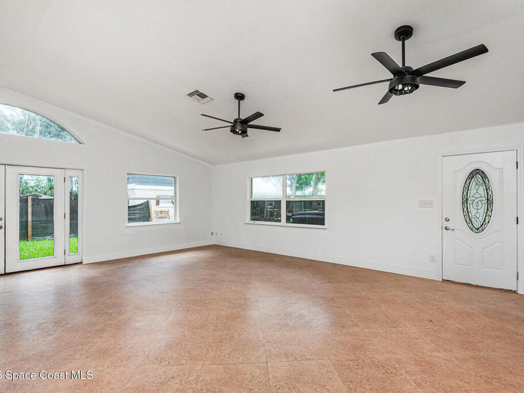 4085 Cypress Bend, Geneva, FL 32732