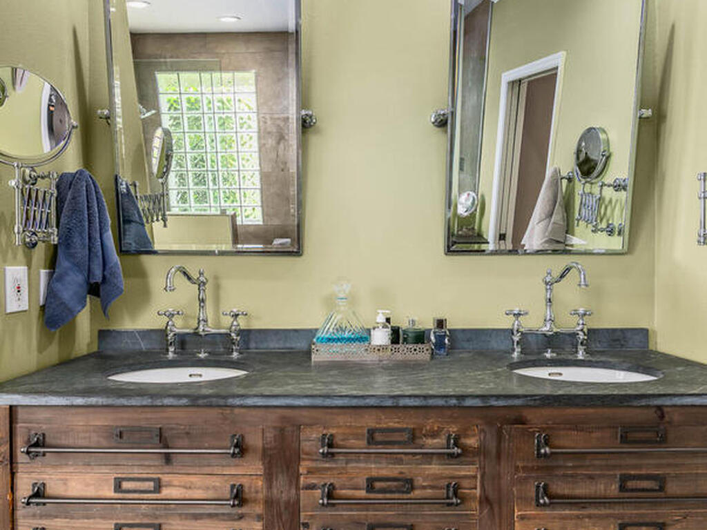 4104 Melrose Court, Suntree, FL 32940