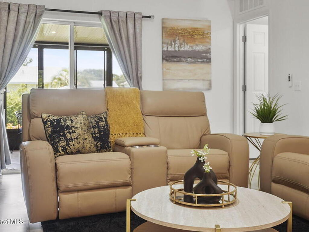 160 Eureka Avenue, Palm Bay, FL 32907