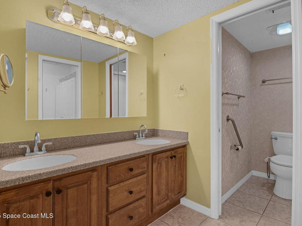 2212 Heritage Drive, Titusville, FL 32780