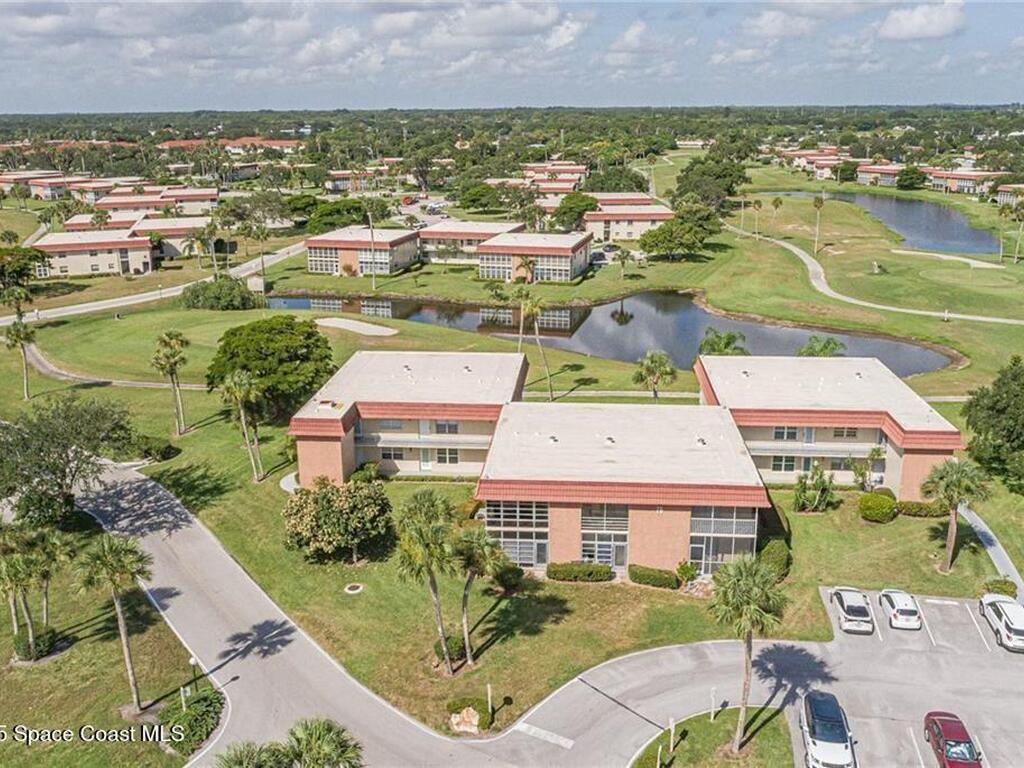 76 Royal Oak Drive, Vero Beach, FL 32962