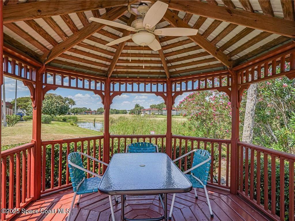 76 Royal Oak Drive, Vero Beach, FL 32962