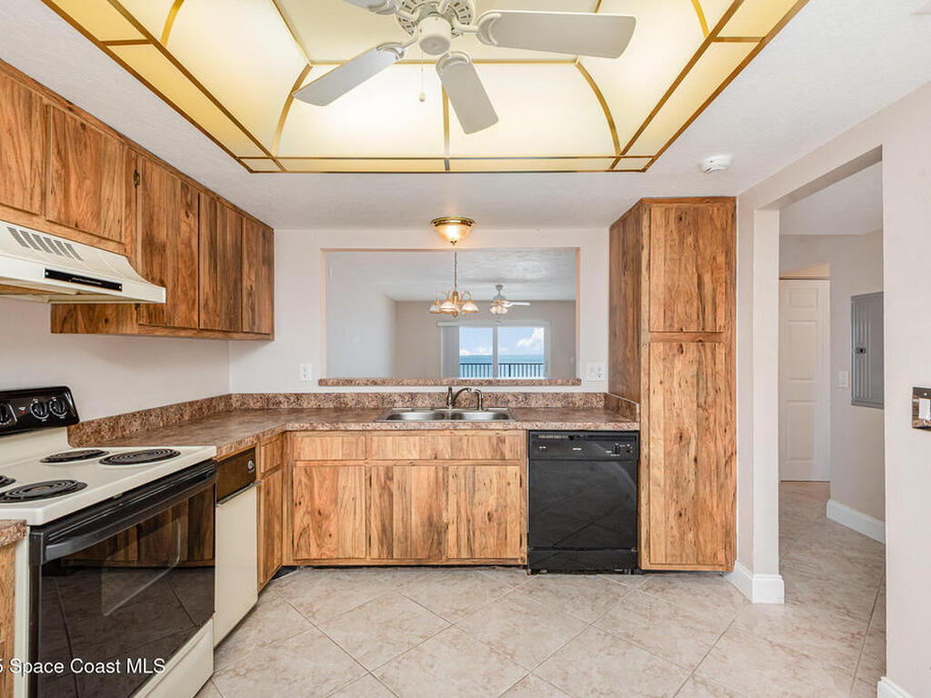 1465 Jimmy Buffett Memorial Highway, Satellite Beach, FL 32937