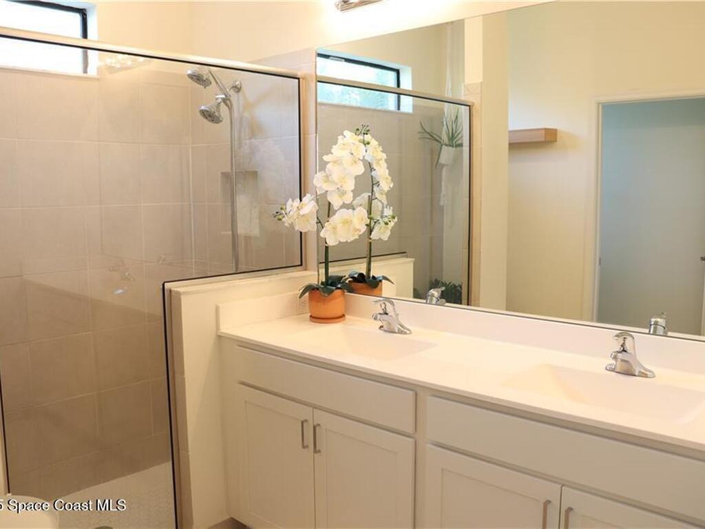 1095 N Verona Trace Drive, Vero Beach, FL 32966