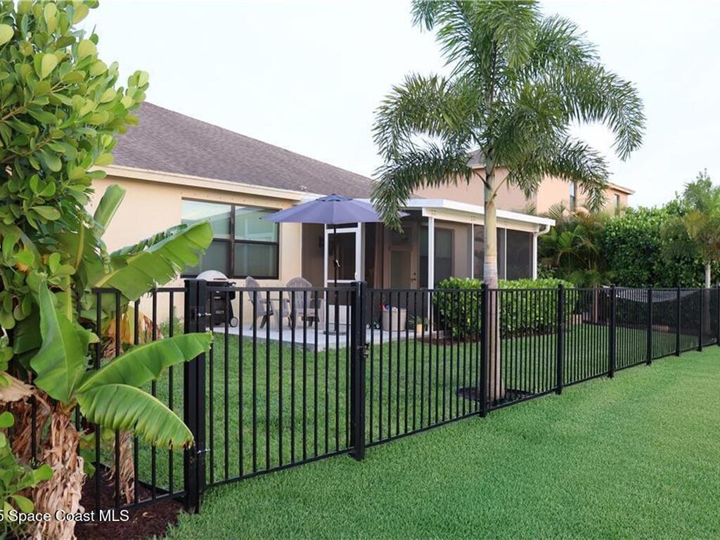 1095 N Verona Trace Drive, Vero Beach, FL 32966