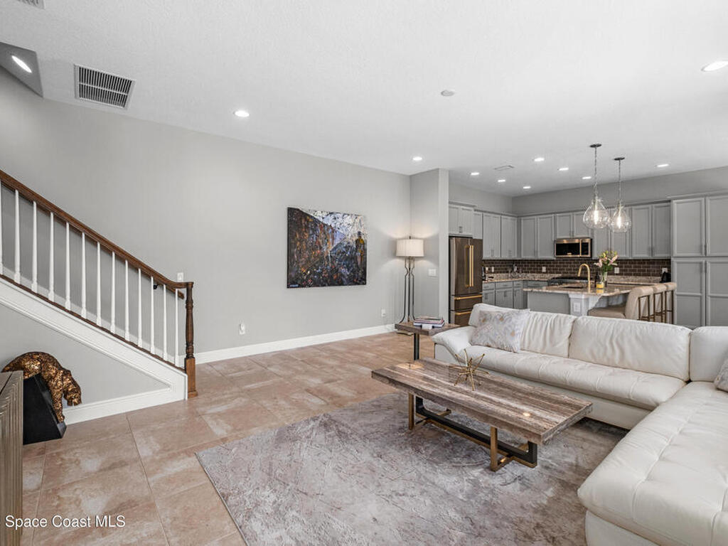 2225 Framura Lane, Melbourne, FL 32940