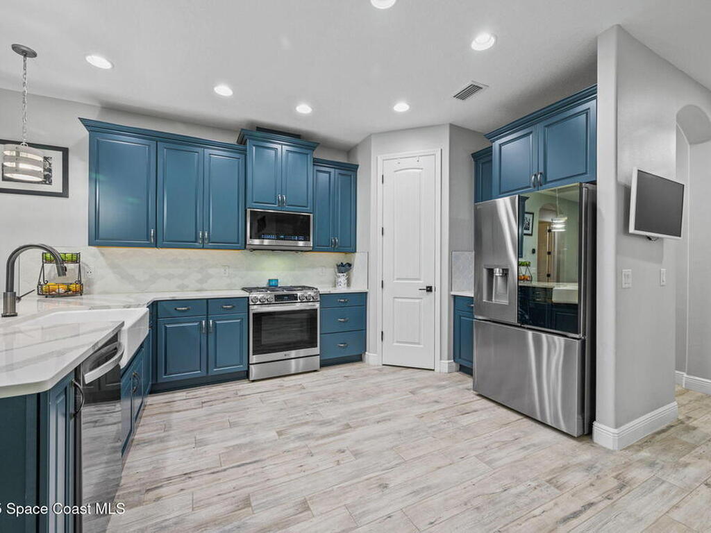 8038 Dobre Way, Melbourne, FL 32940
