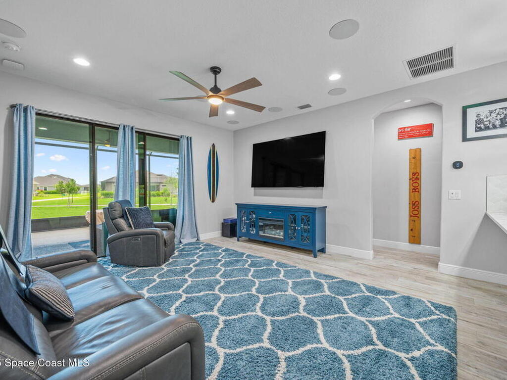 8038 Dobre Way, Melbourne, FL 32940