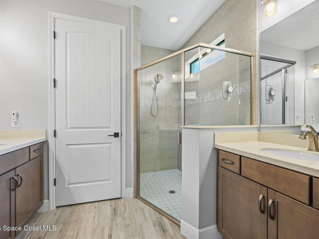 8038 Dobre Way, Melbourne, FL 32940
