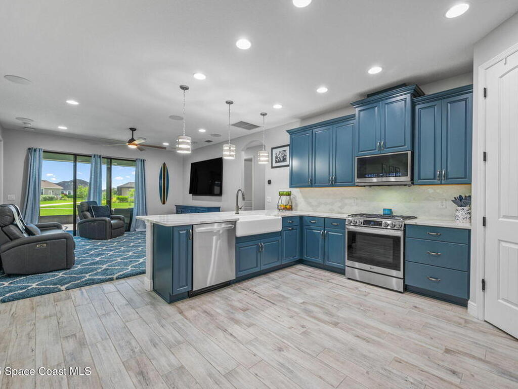 8038 Dobre Way, Melbourne, FL 32940