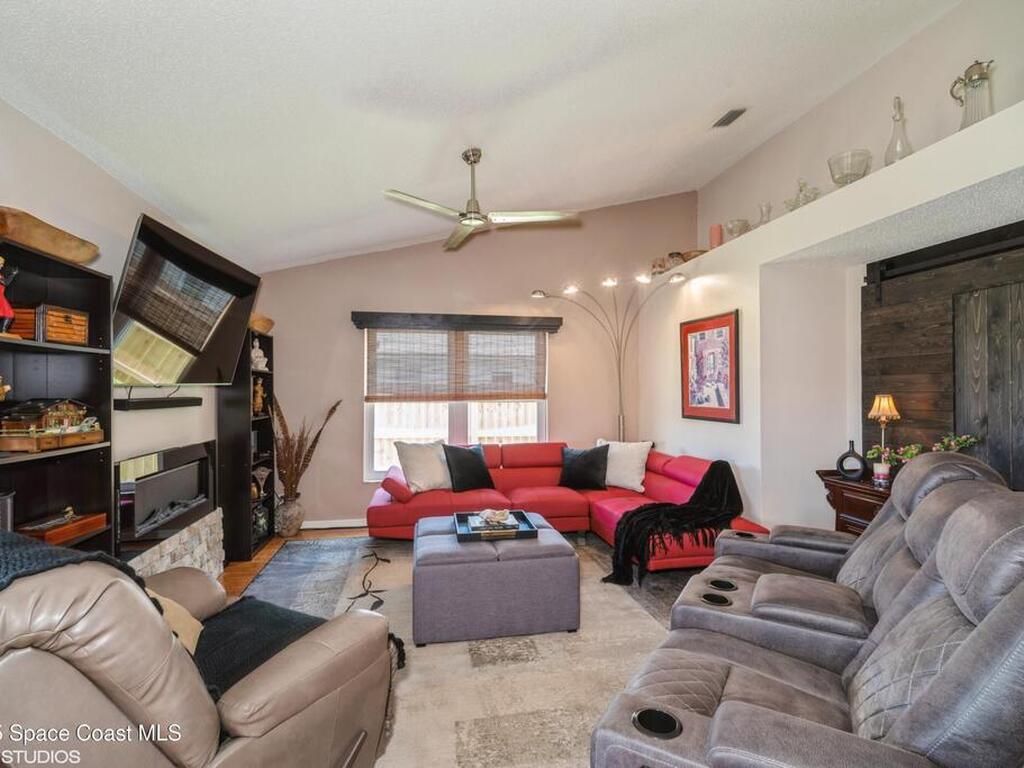 871 Quanah Street, Palm Bay, FL 32909